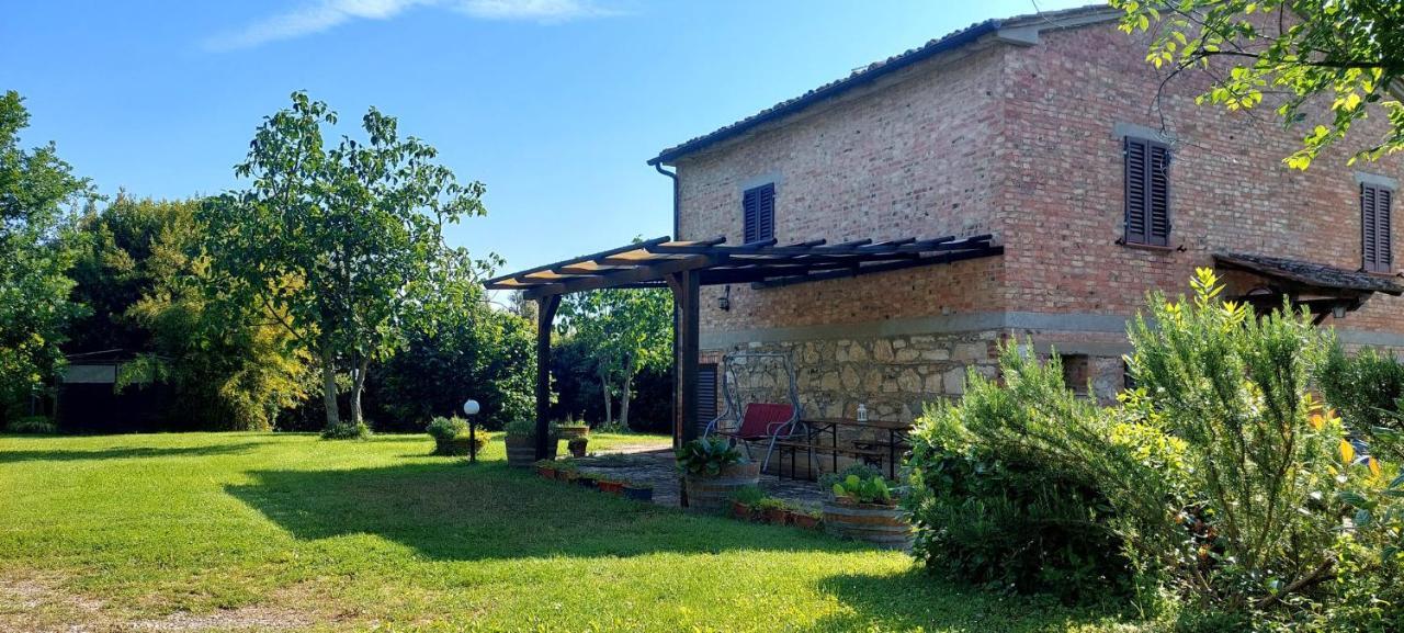 Chianti - Lovely Cottage With Parking & Garden! คาสเตลนูโอโว เบราร์เดนกา ภายนอก รูปภาพ